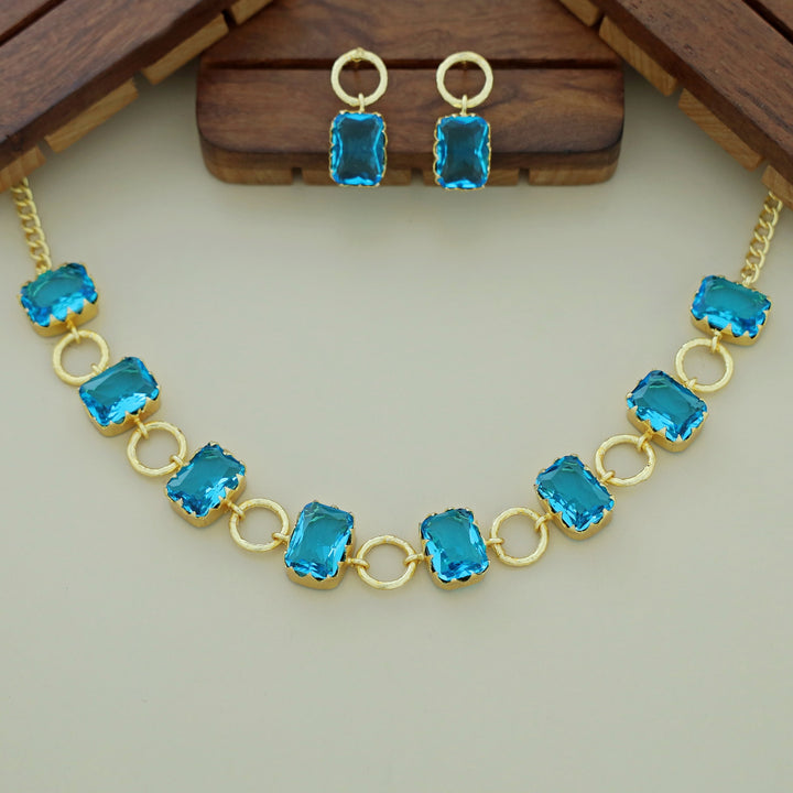 Aira Short Neckpiece/Choker with Stud