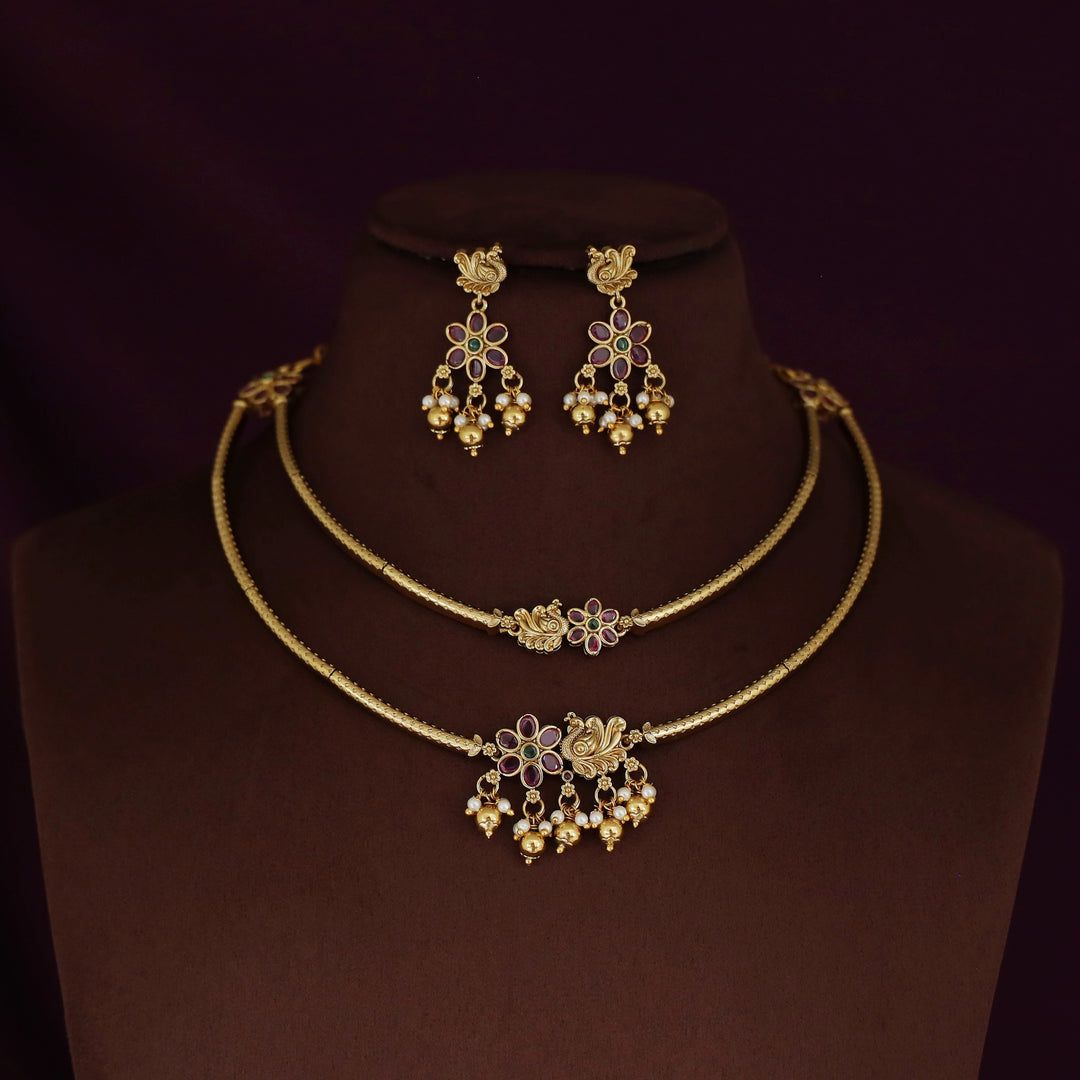 Bhamavathi 2 Layer Golden Ball Floral Mayura Short Neckpiece with Earring