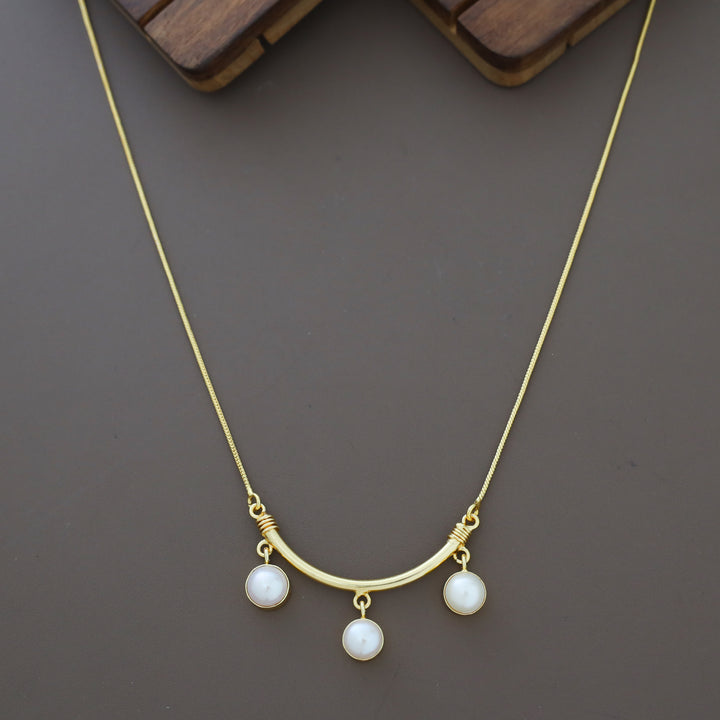 Moon Pearl Neckpiece