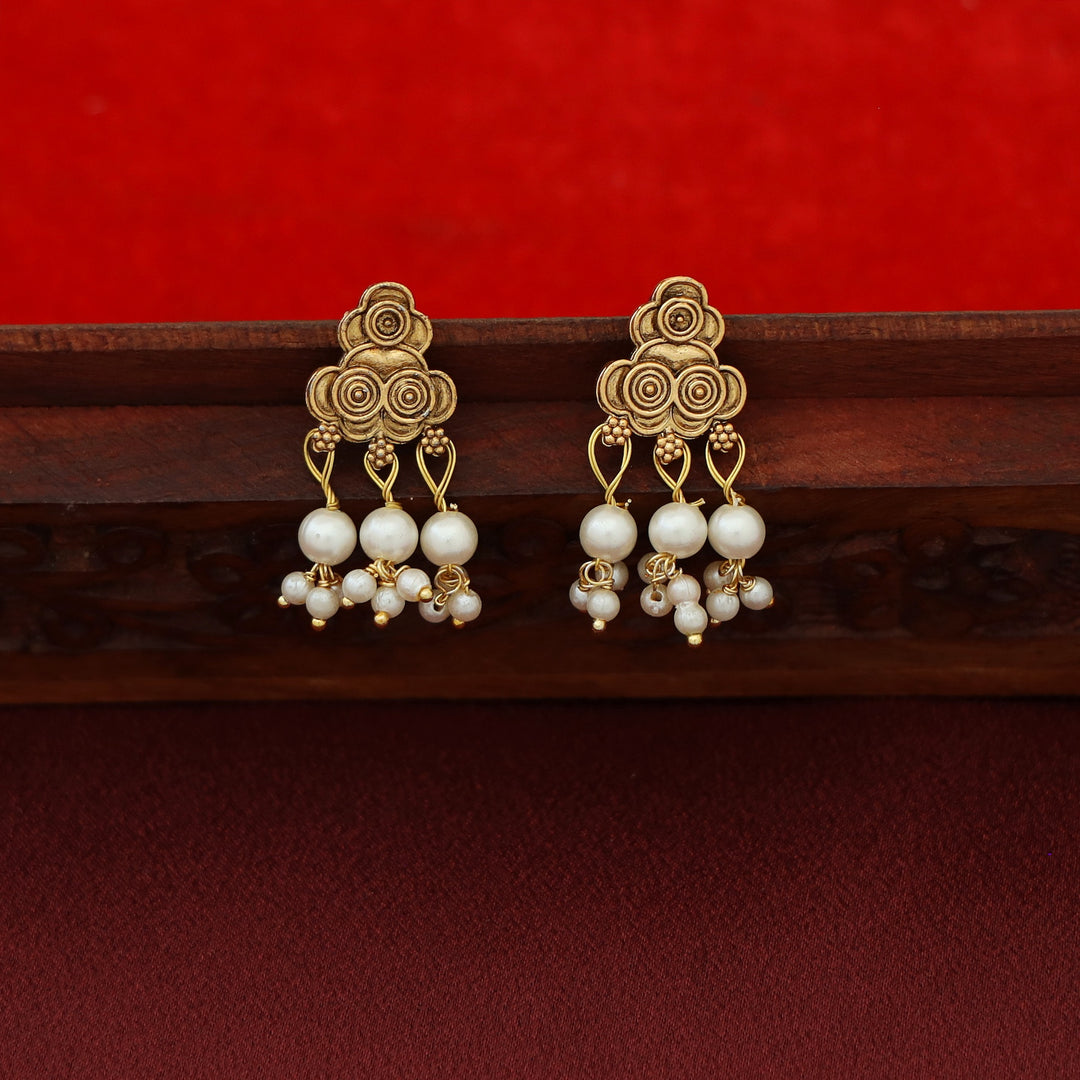 Roza Floral Pearl Short Neckpiece with Earring