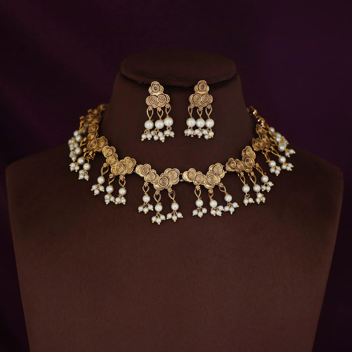 Roza Floral Pearl Short Neckpiece with Earring