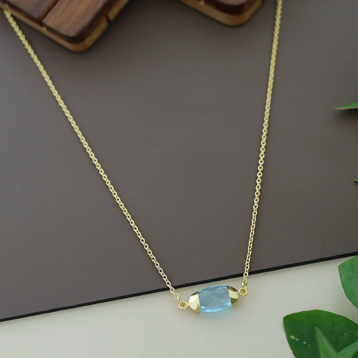 Jiniya Single Glossy Neckpiece