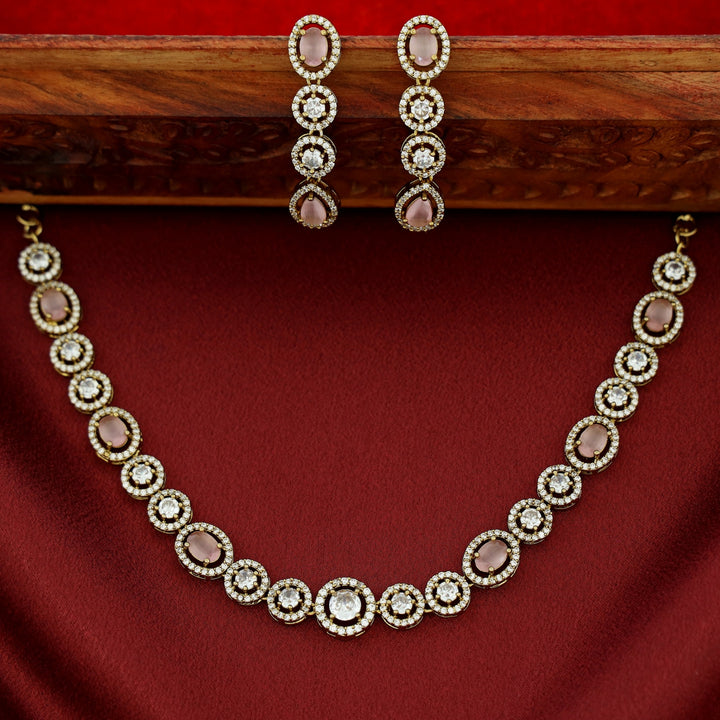 Anuga Glossy Short Neckpiece With Earring