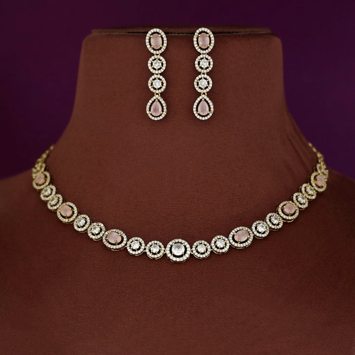 Anuga Glossy Short Neckpiece With Earring