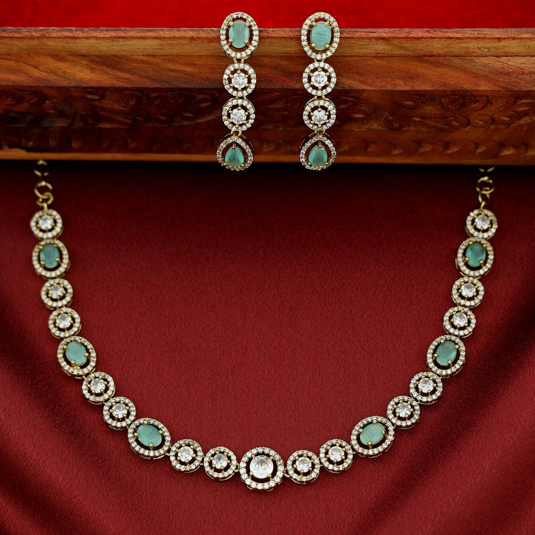 Anuga Glossy Short Neckpiece With Earring