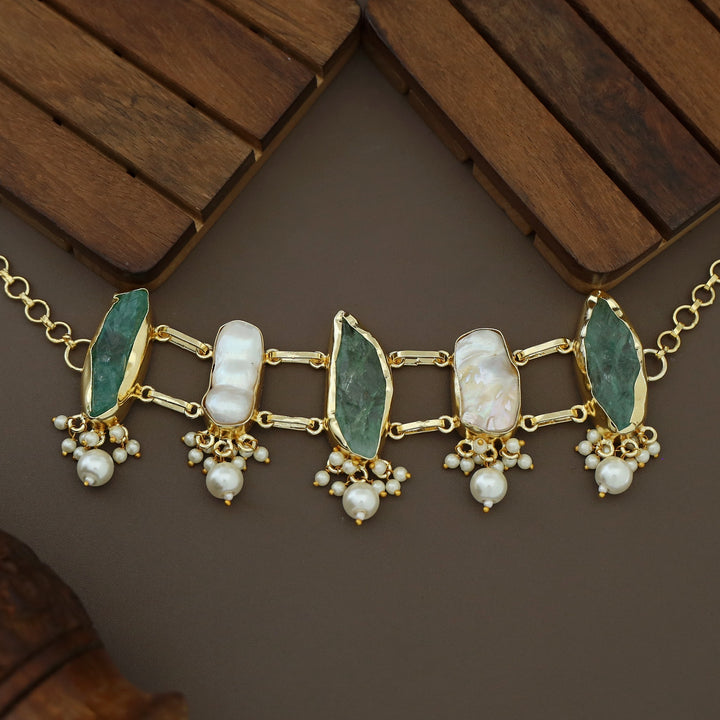 Bethany Raw Stone With Baroque Choker