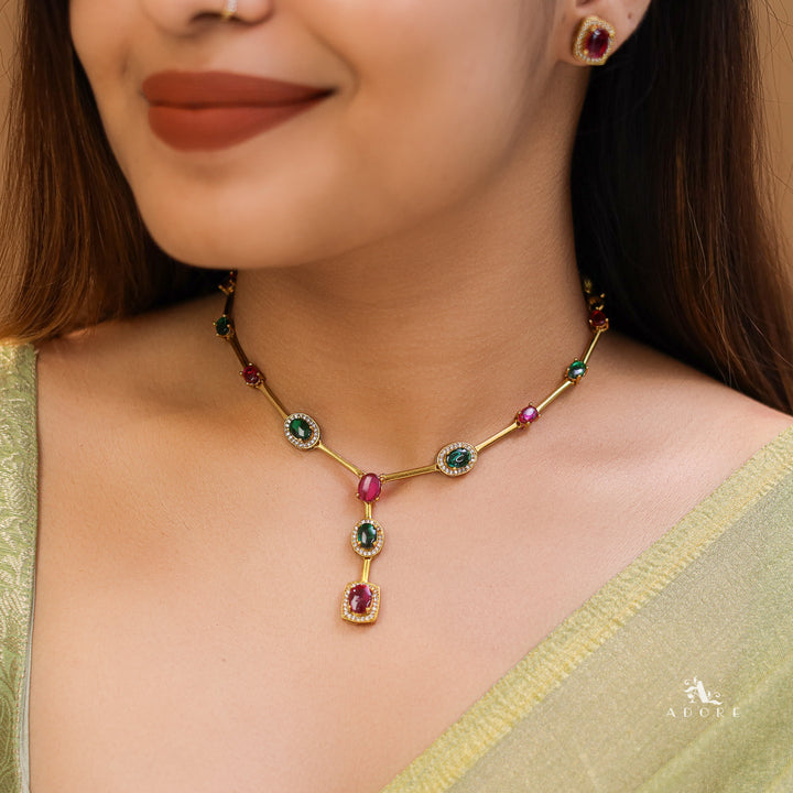Dhruvika Short Neckpiece With Stud