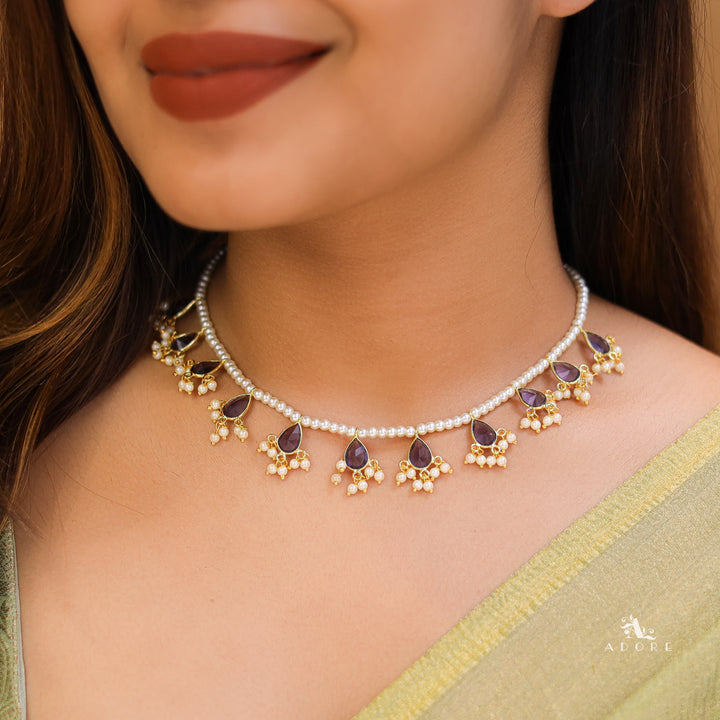 Golden Cluster Pearl Teardrop Glossy Stone Neckpiece