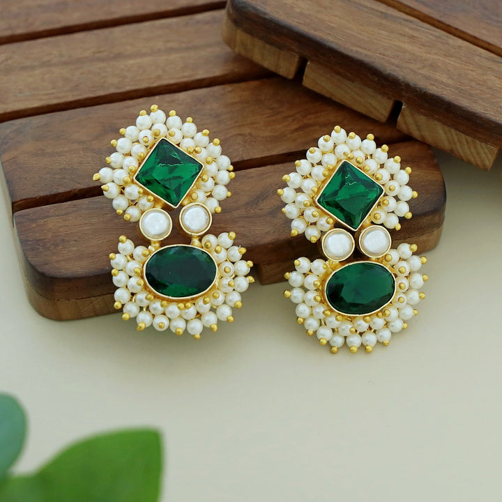 Nimora Dual Glossy Cluster Pearl Earring