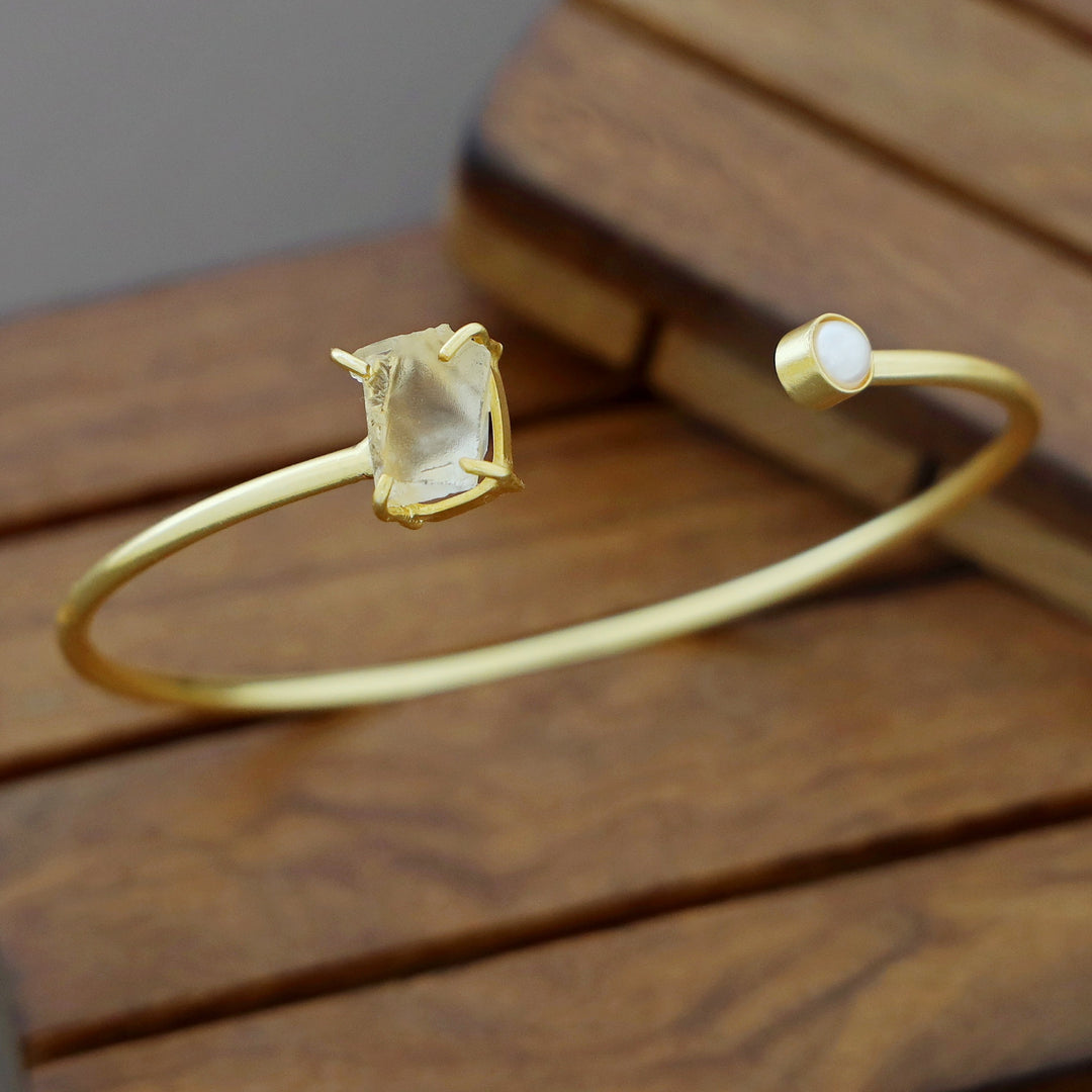 Alicia Raw Stone Pearl Bangle