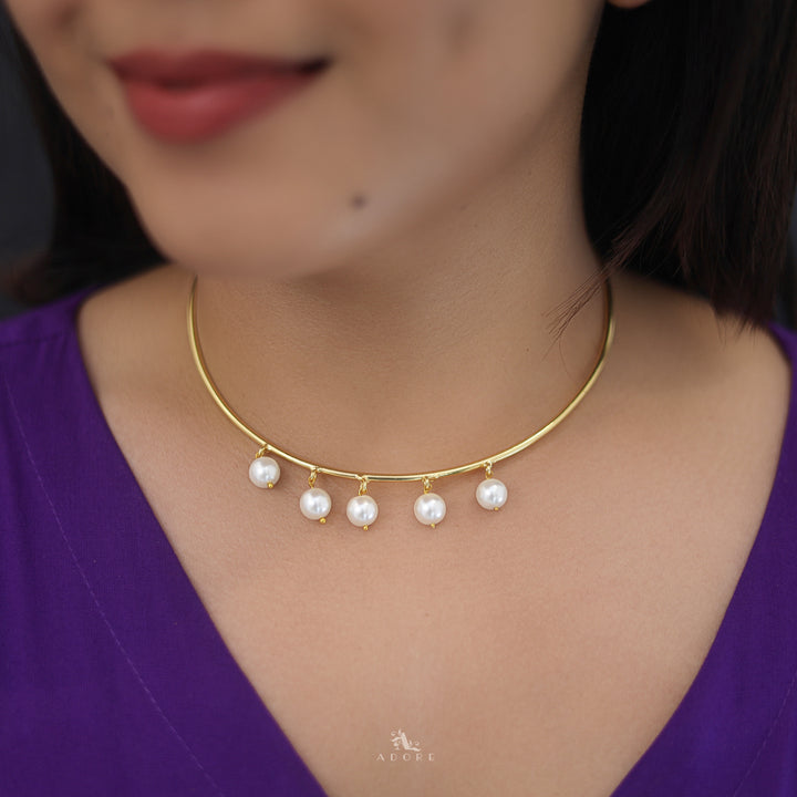 Golden 5 Pearl Neck Cuff