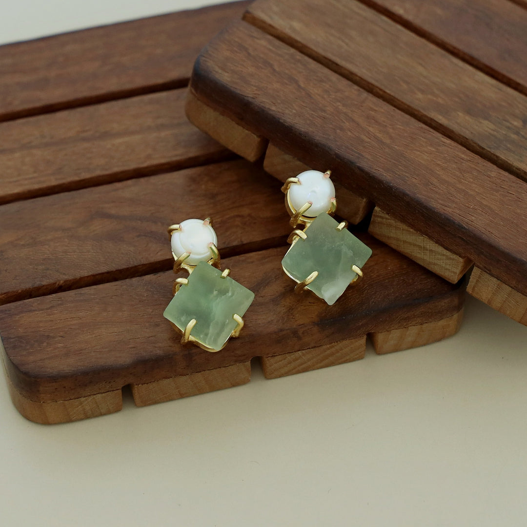 Micaela Pearl Raw Stone Claw Earring