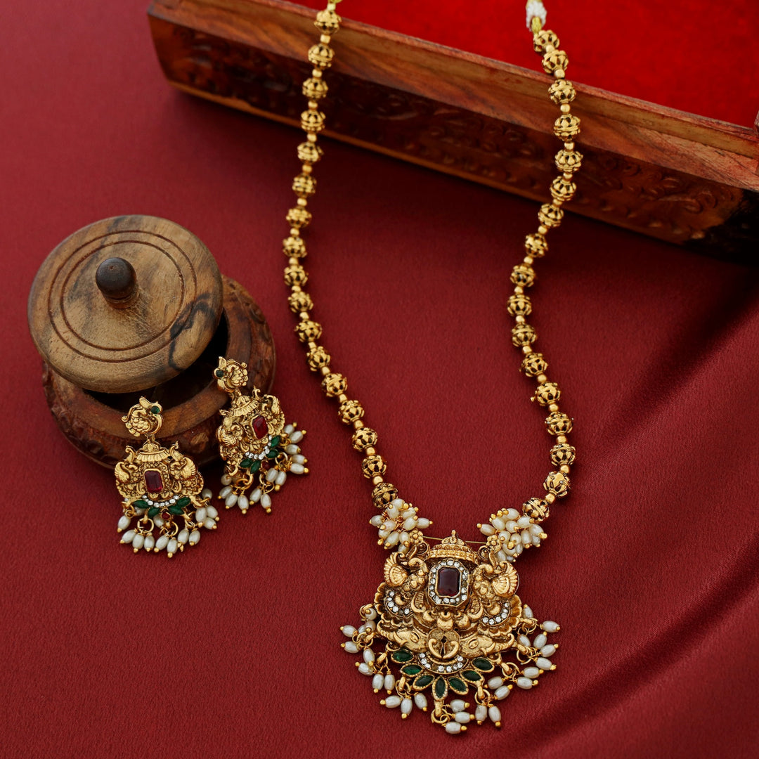 Ahalya Mayura Rice Pearl Neckpiece With Earring