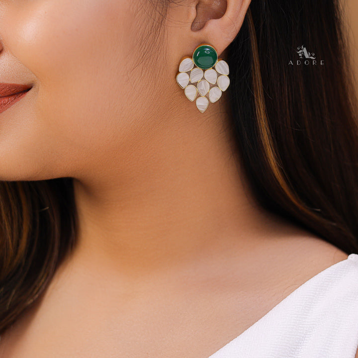 Feathery MOP Glossy Earring