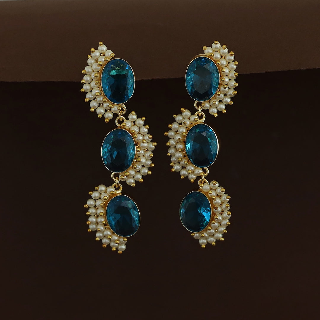 Aanshi Glossy Stone Curly Pearls Earring