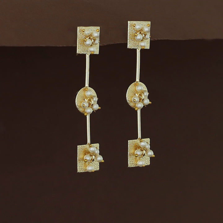 Dhuthi Textured Square Circle Stick Pearl Earring