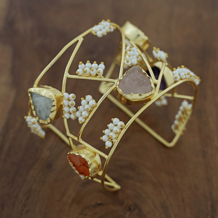 Golden 5 Raw Stone Cluster Pearl Bangle