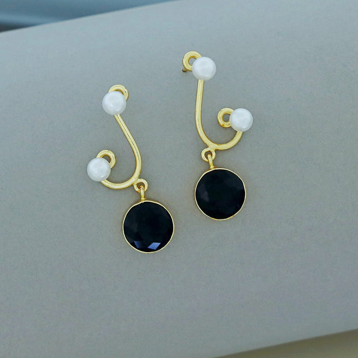 Reba Dual Pearl Circle Glossy Stone Earring