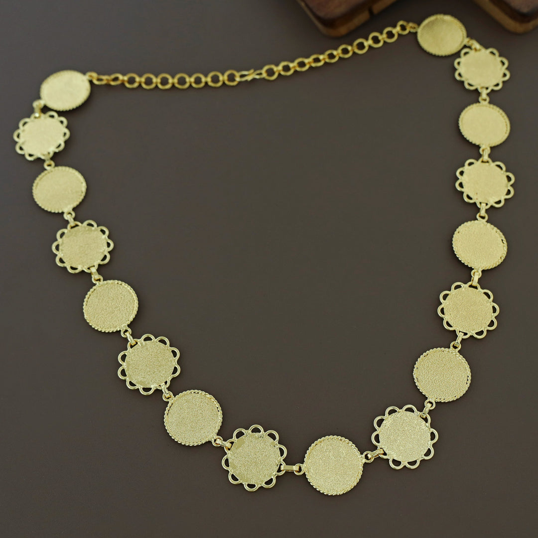 Sanvika Golden Circle Floral Neckpiece