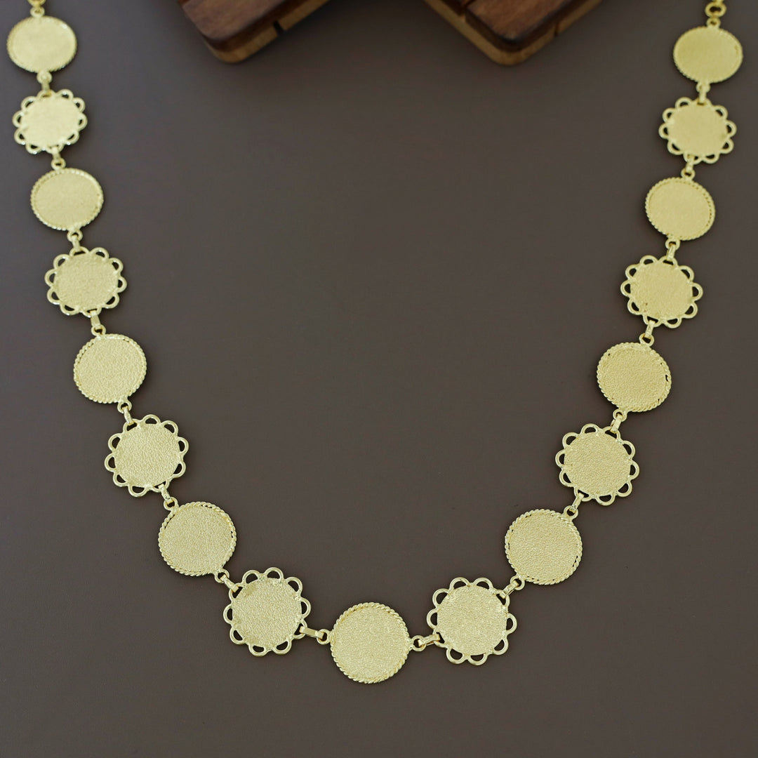 Sanvika Golden Circle Floral Neckpiece