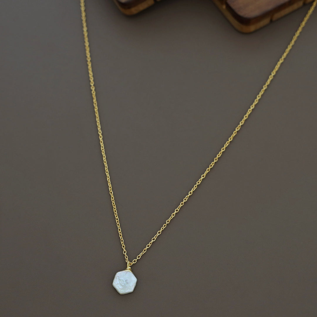 Junie Real Baroque Neckpiece