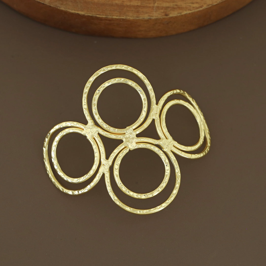 Naysa Tetra Hammered Circle  Hair Pin