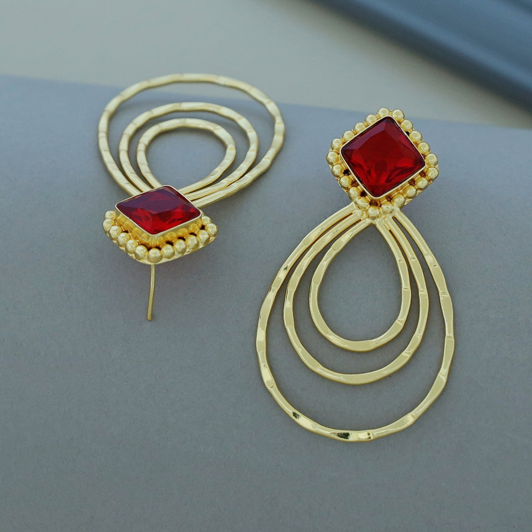 Lila Golden Hammered Tri Drop Glossy Earring