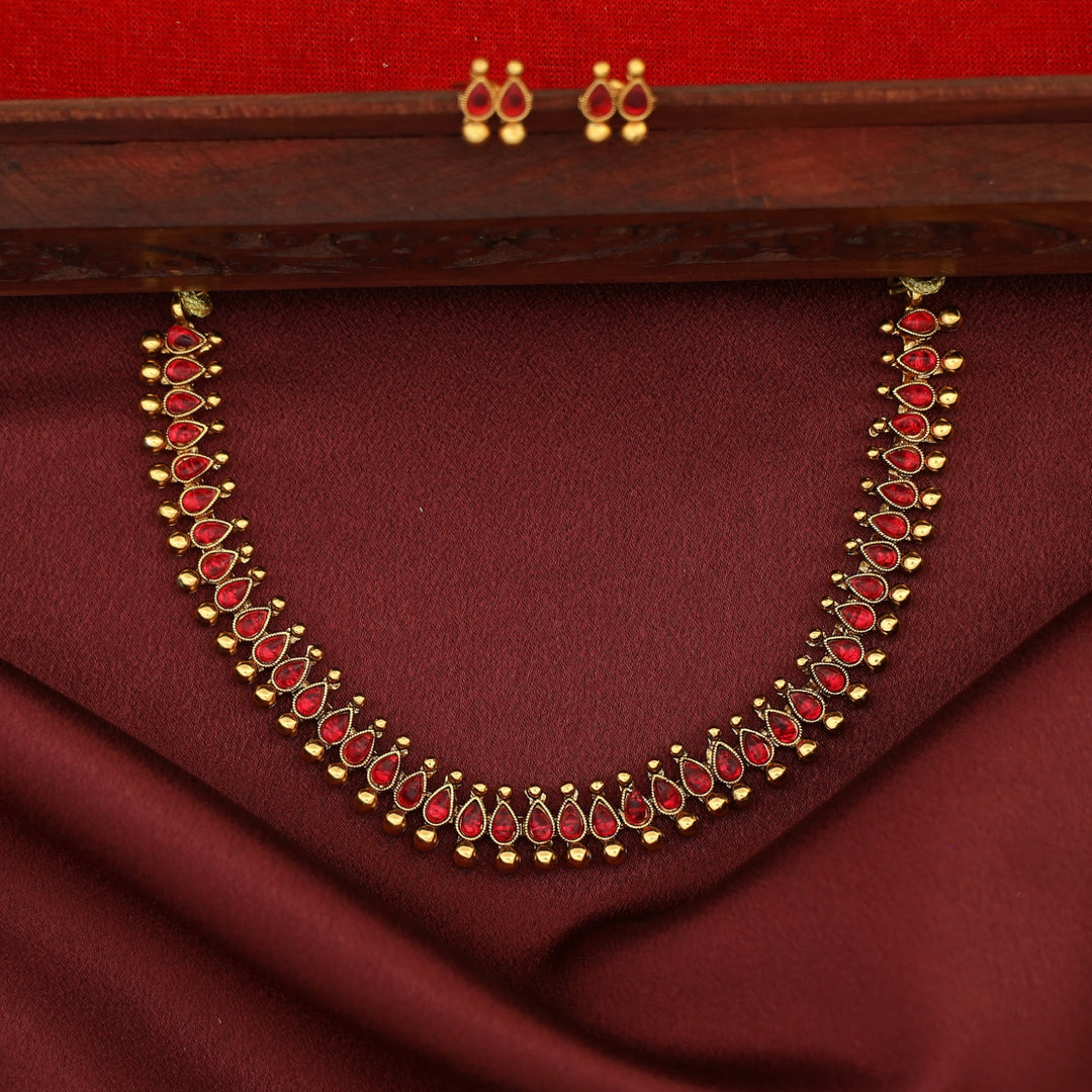 Devalekha Golden Ball Kemp Stone Drop Short Neckpiece With Earring