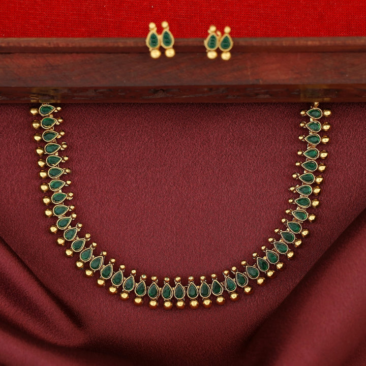 Devalekha Golden Ball Kemp Stone Drop Short Neckpiece With Earring