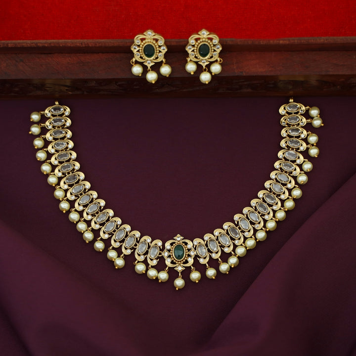 Theja Oval Stone Pearl Neckpiece With Earring
