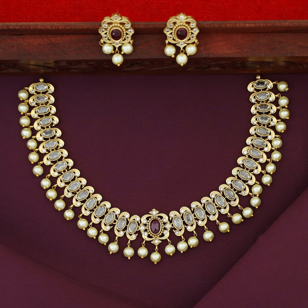 Theja Oval Stone Pearl Neckpiece With Earring