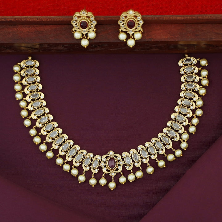 Theja Oval Stone Pearl Neckpiece With Earring
