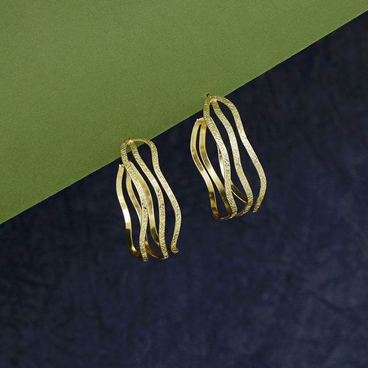 Elina Golden 3 Layer Wave Hoop