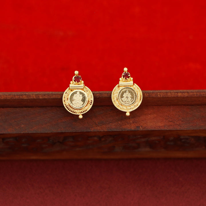 Sudha Devi Golden Kashi Stud