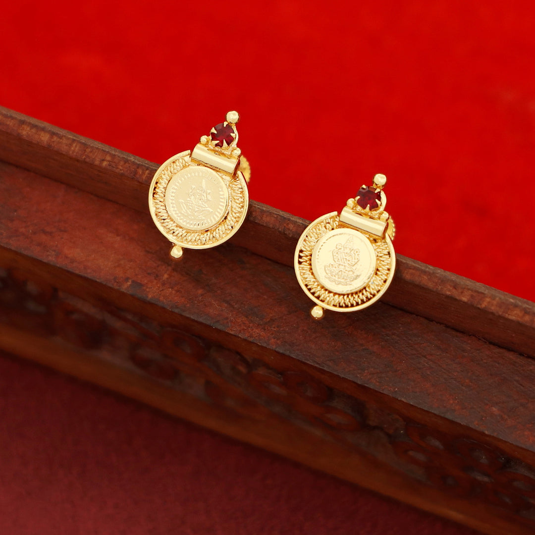 Sudha Devi Golden Kashi Stud