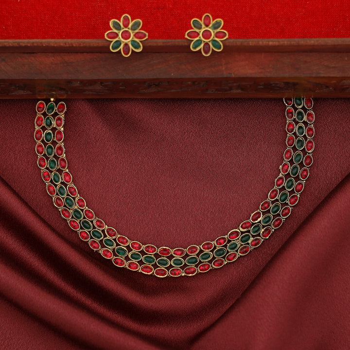 Parinita 3 Layer Kemp Stone Short Neckpiece With Earring