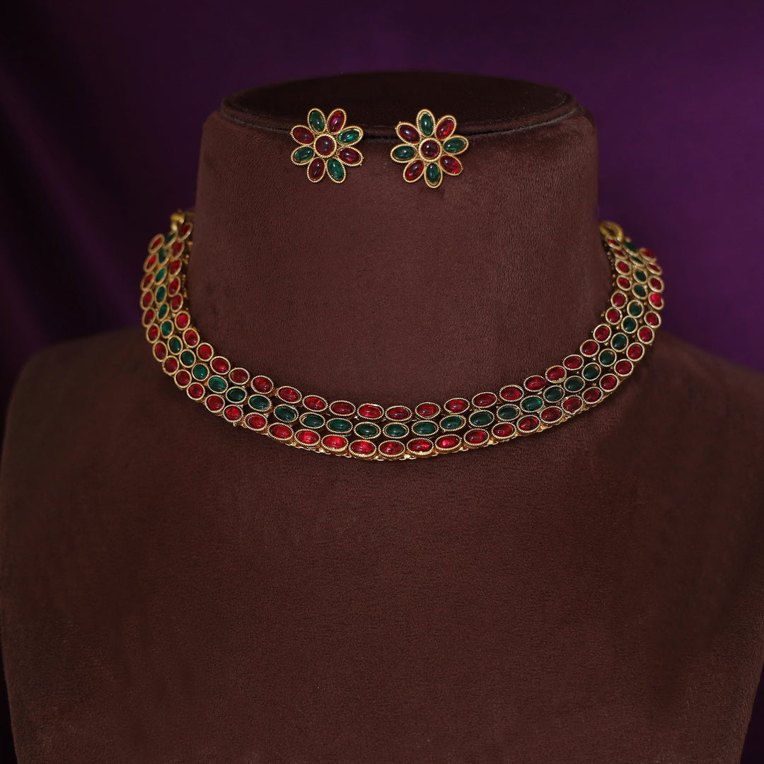Parinita 3 Layer Kemp Stone Short Neckpiece With Earring
