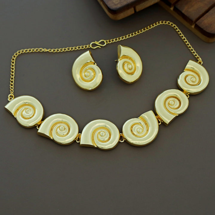 Aviana Golden Snail Shape Choker With Earring