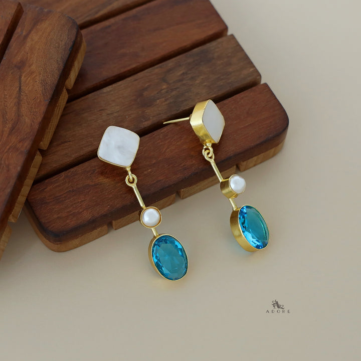 Golden Stick Oval Glossy Pearl MOP Earring