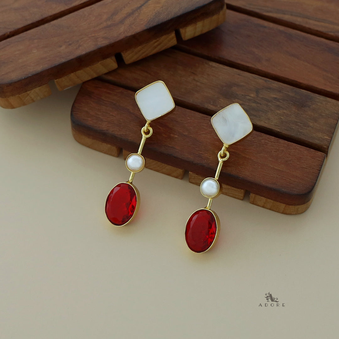 Golden Stick Oval Glossy Pearl MOP Earring