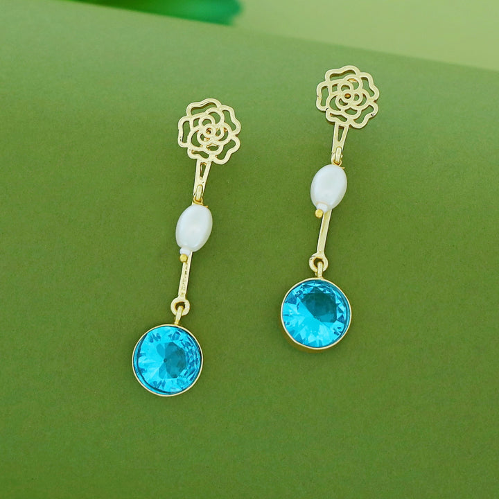 Golden Mini Raazi Flower Stick Pearl Glossy Earring