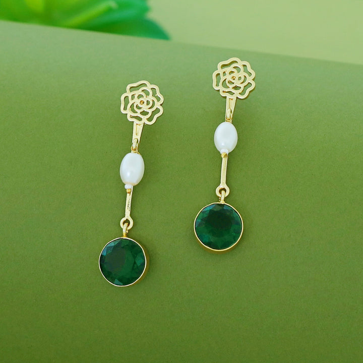 Golden Mini Raazi Flower Stick Pearl Glossy Earring