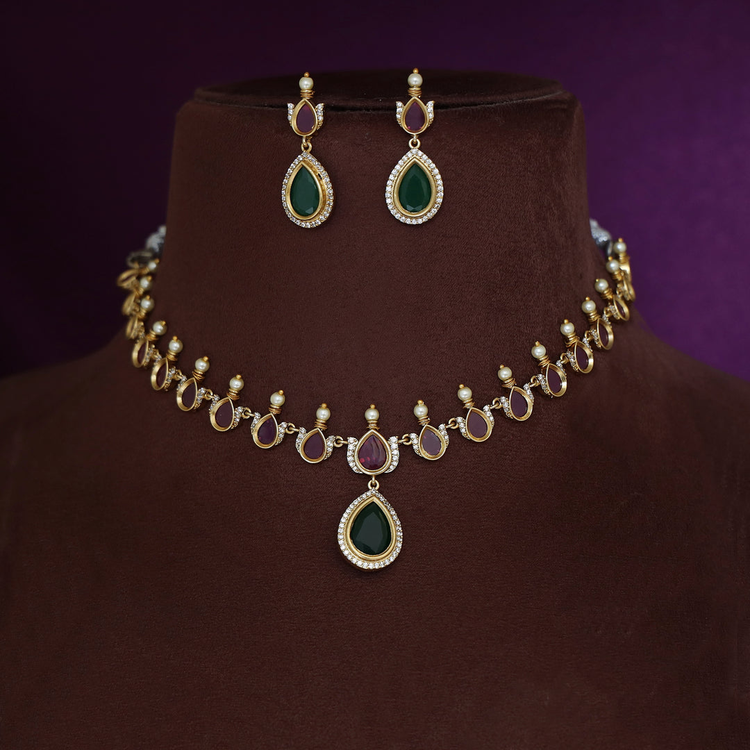 Daivi Drop Pearl Short Neckpiece With Earring