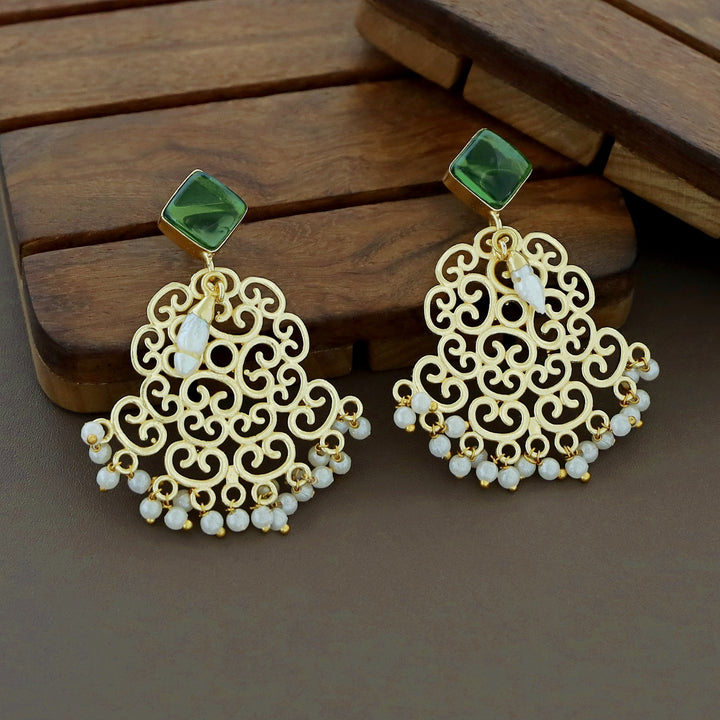 Golden Niralika Pearl Baroque + Glossy Stone Earring