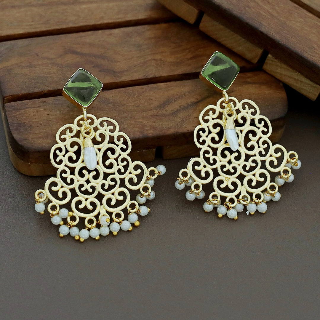 Golden Niralika Pearl Baroque + Glossy Stone Earring