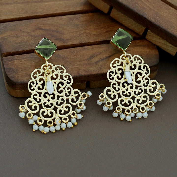 Golden Niralika Pearl Baroque + Glossy Stone Earring