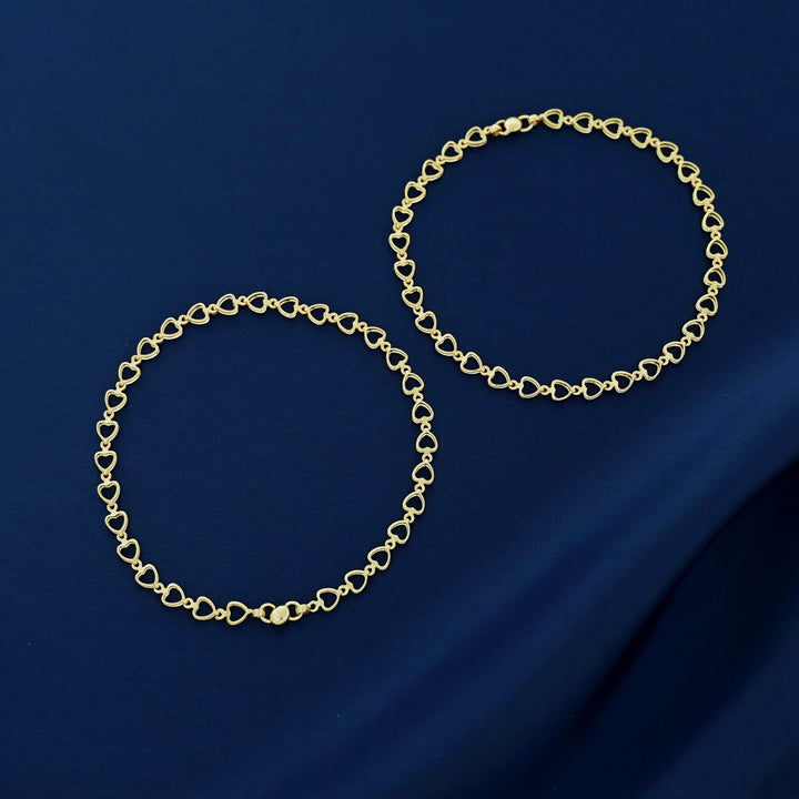 Kuhu Golden Heart Chain Anklet