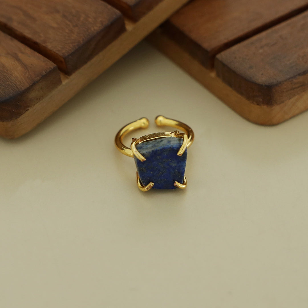 Dilrupa Raw Stone Ring