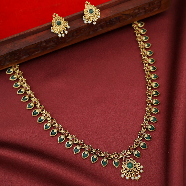 Rakshini Palakka Long Neckpiece With Earring