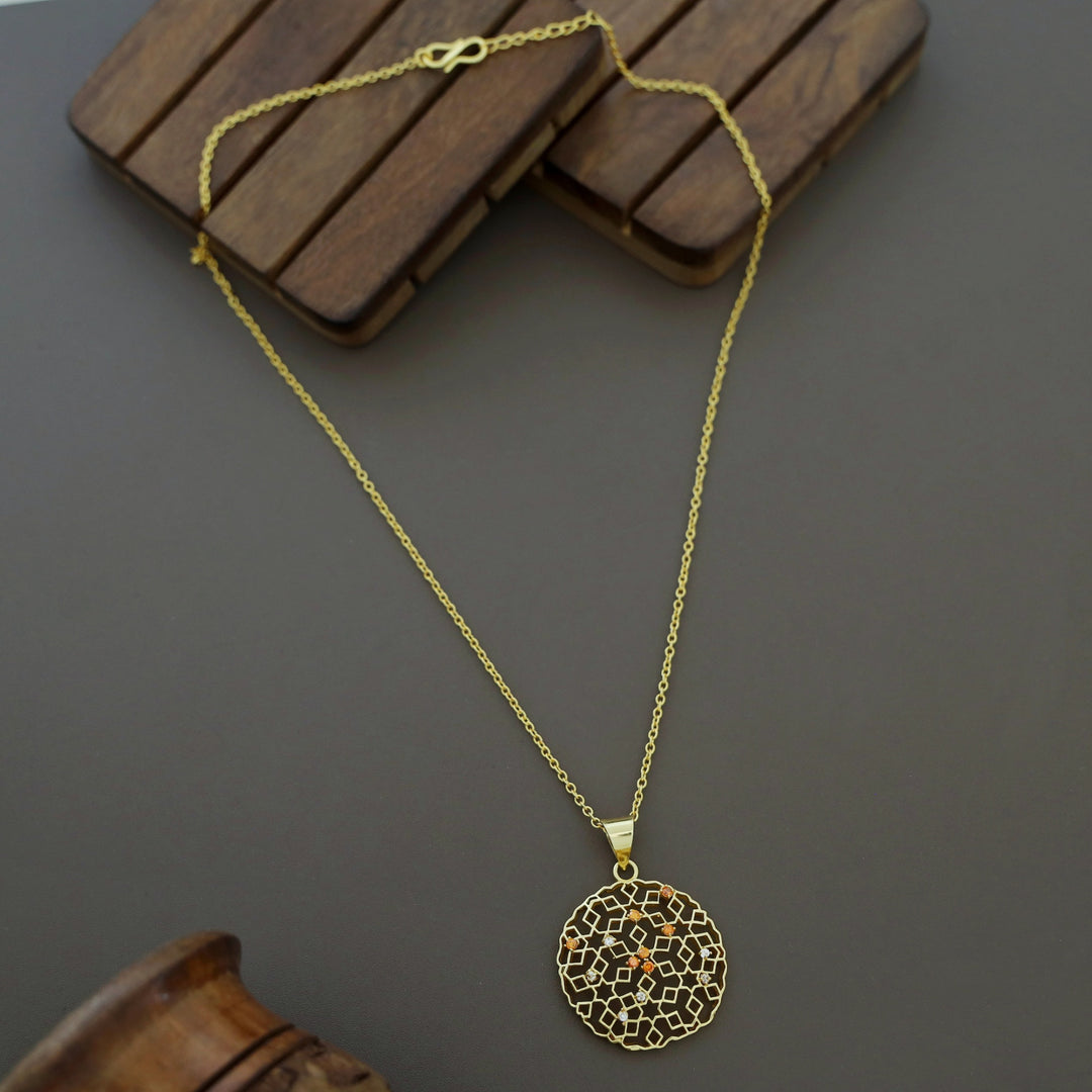 Keima Golden Circle Pendant Neckpiece